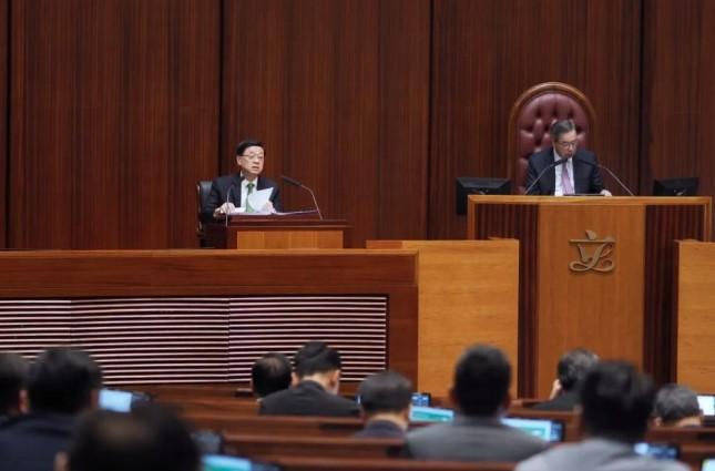 Kepala Eksekutif Hong Kong John Lee Fokus pada Ekonomi dan Kesejahteraan dalam Pidato Kebijakan 2025