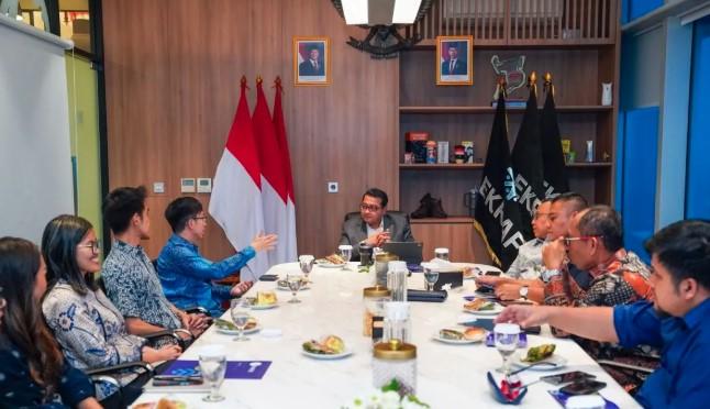 Kemenparekraf Jajaki Kolaborasi dengan Paper.id untuk Ciptakan Lapangan Kerja Berkualitas di Sektor Ekonomi Kreatif