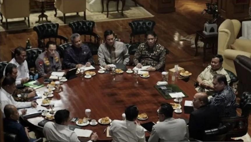 Presiden Prabowo Pimpin Rapat Strategis, Bahas Pertanian, Energi, dan Infrastruktur