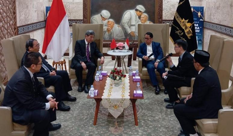 Delegasi Tiongkok Kunjungi Masjid Istiqlal, Pererat Hubungan Bilateral dan Dialog Antarbudaya