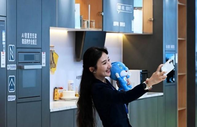 Pameran Elektronik Konsumen Internasional China 2025 Resmi Dibuka, Tampilkan Inovasi AI dan Teknologi Masa Depan
