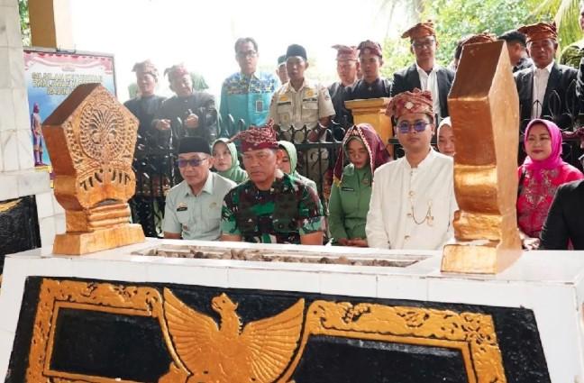 Pangdam XXI/Radin Inten Pimpin Ziarah ke Makam Pahlawan Radin Inten II di Lampung Selatan