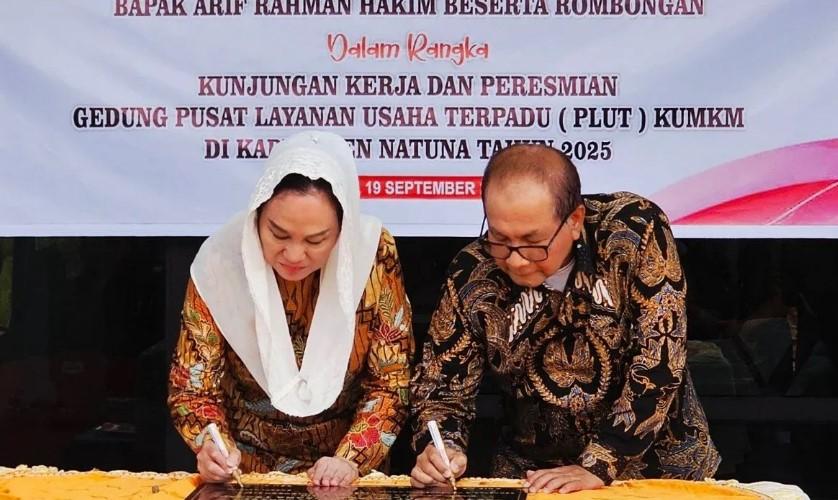 Sekretaris Kementerian UMKM Resmikan Gedung PLUT di Natuna untuk Dorong Daya Saing Usaha