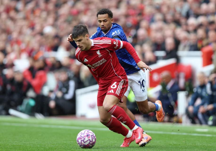 Liverpool Amankan Kemenangan 2-1 atas Everton di Derby Merseyside, Perpanjang Rekor Sempurna