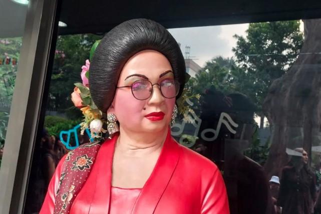 Dokumenter "Raminten Universe" Soroti Cabaret Yogyakarta Sebagai Ruang Seni, Inklusi, dan Solidaritas