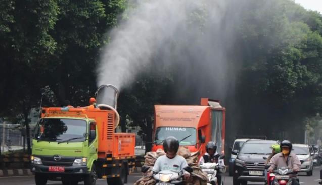 Masuk 10 Besar Kota dengan Udara Terburuk, Jakarta Catat AQI 147 dan PM2,5 Tinggi di Minggu Pagi