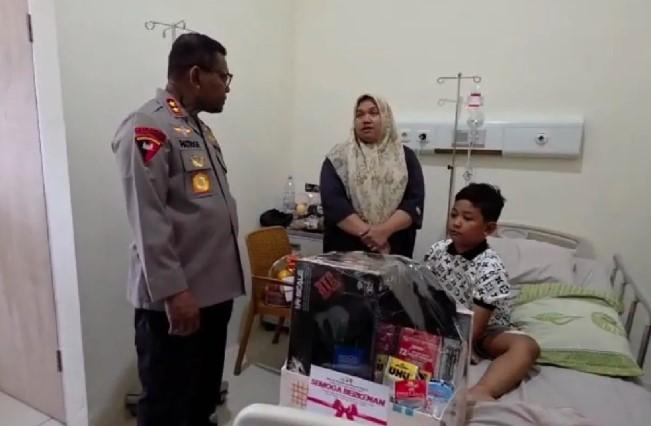 Kondisi Anak Korban Kerusuhan Elelim Membaik, Kapolda Papua Pastikan Pelayanan Maksimal di RS Bhayangkara
