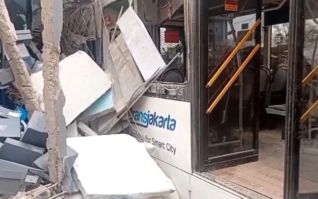 Gubernur DKI Pramono Anung Minta Transjakarta Perkuat Keselamatan Usai Kecelakaan