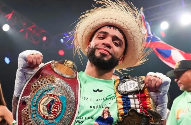 Oscar Collazo Pertahankan Gelar Dunia WBA dengan Kemenangan TKO atas Jayson Vayson di Ronde Ketujuh