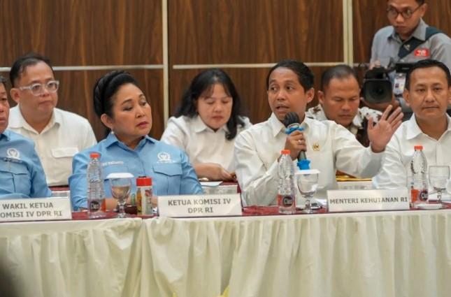 Menhut Raja Juli Antoni Tegaskan Pengawasan Ketat PBPH dan PPKH Demi Jaga Keseimbangan Ekologi dan Ekonomi
