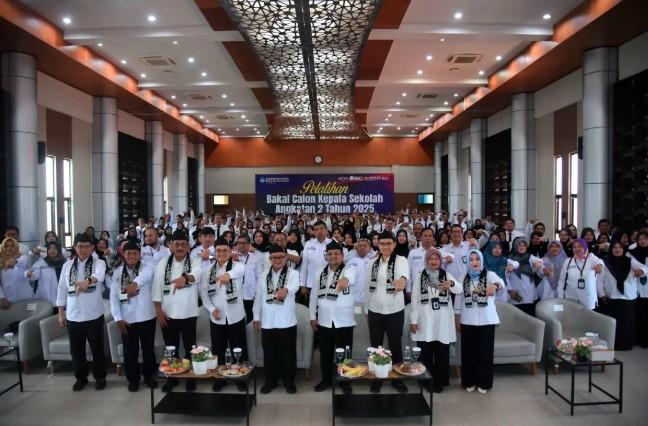 Abdul Mu'ti Tutup Pelatihan BCKS Angkatan 2, Tekankan Kepala Sekolah Harus Jadi Pemimpin yang Melayani dan Agile