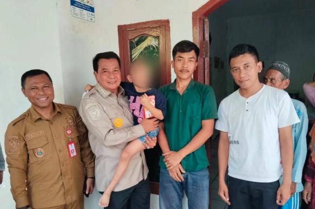 Bupati Tangerang Tinjau Anak Penderita Kanker Mata, Ajak Warga Dukung Pemulihan dan Pendidikan