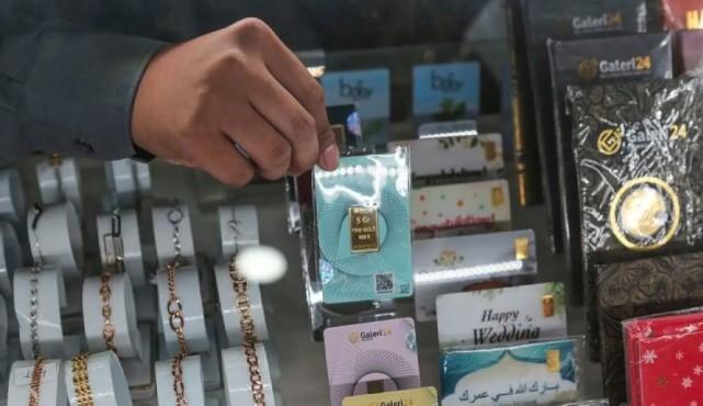 Harga Emas Pegadaian Naik Serentak, Antam Tembus Rp2,25 Juta per Gram
