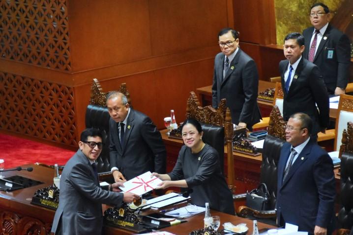 DPR Sahkan 52 RUU Prioritas, Termasuk RUU Perampasan Aset dan Transportasi Online dalam Prolegnas 2025–2026