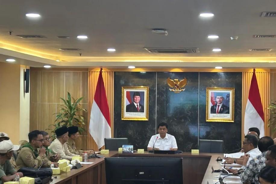 Wamensesneg Terima Audiensi Tiga Kelompok Petani, Enam Tuntutan Disampaikan ke Presiden