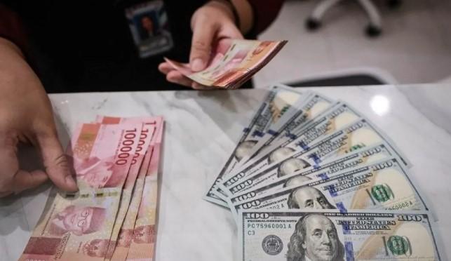 Rupiah Melemah ke Rp16.726 per Dolar AS, Dipicu Data Ekonomi AS yang Lebih Kuat dari Perkiraan