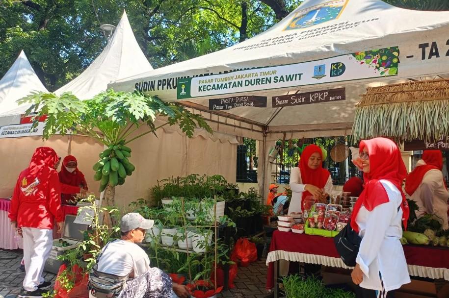 Pemkot Jakarta Timur Hidupkan Pertanian Perkotaan Lewat Program Pasar Tumbuh Rutin Bulanan