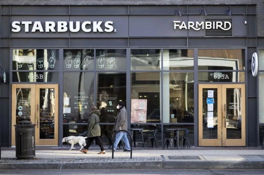 Starbucks Pangkas 900 Pekerjaan dan Tutup 200 Gerai di Amerika Utara