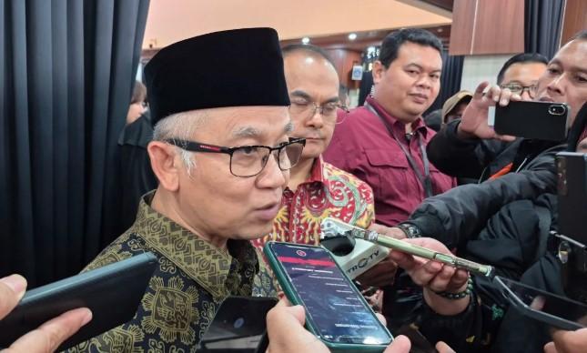 Pemerintah Salurkan Layar Pintar ke Sekolah Negeri dan Swasta, Dukung Literasi Digital Nasional