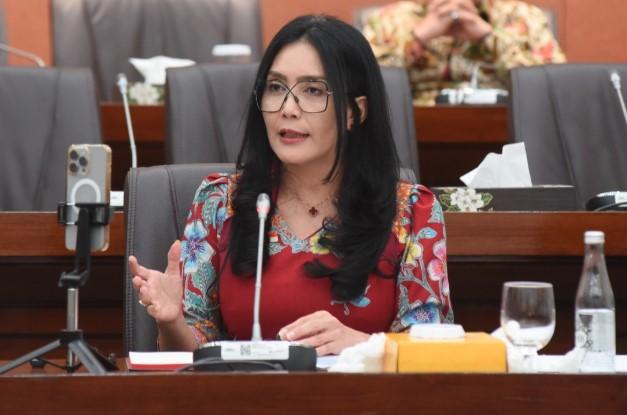 Rieke Diah Pitaloka: Keuangan BUMN Tidak Bisa Lepas dari Keuangan Negara, TAP MPR 1998 Harus Jadi Landasan