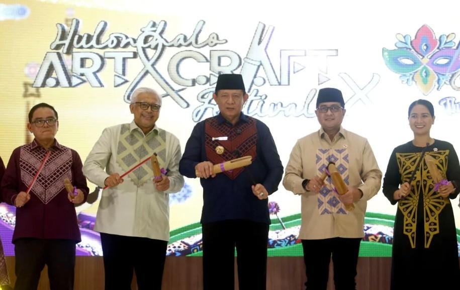 Kemenkraf Dorong Ekonomi Kreatif Gorontalo Lewat Hulonthalo Art and Craft Festival 2025