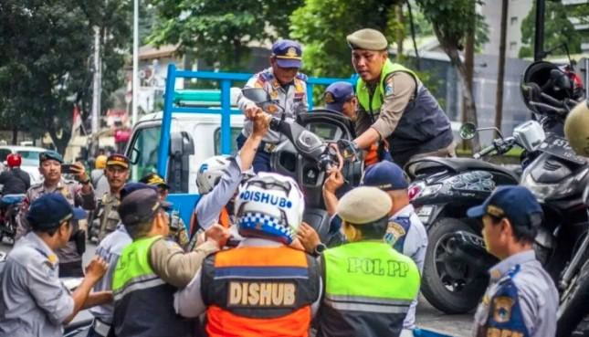 SIM Keliling Polda Metro Jaya Hadir di 5 Lokasi Jakarta Sabtu Ini, Catat Persyaratan dan Biayanya