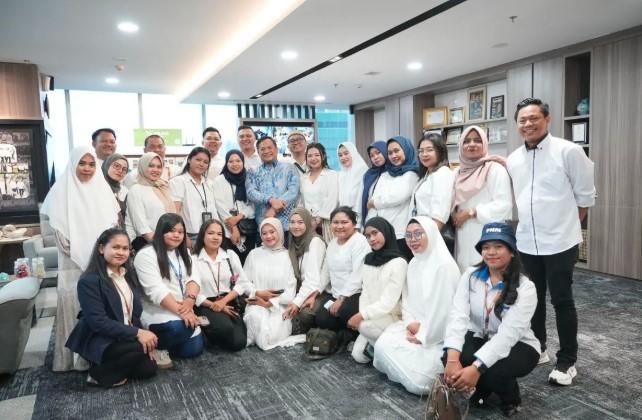 PNM Beri Apresiasi Karyawan Terbaik dengan Perjalanan ke Umroh, Turki, dan Dubai sebagai Wujud Komitmen Pemberdayaan