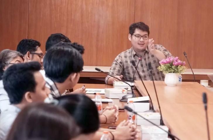 DPR Luncurkan Buku Rekomendasi Panja OI dan OGP, Tegaskan Komitmen terhadap Diplomasi Aktif dan Transparansi Parlemen