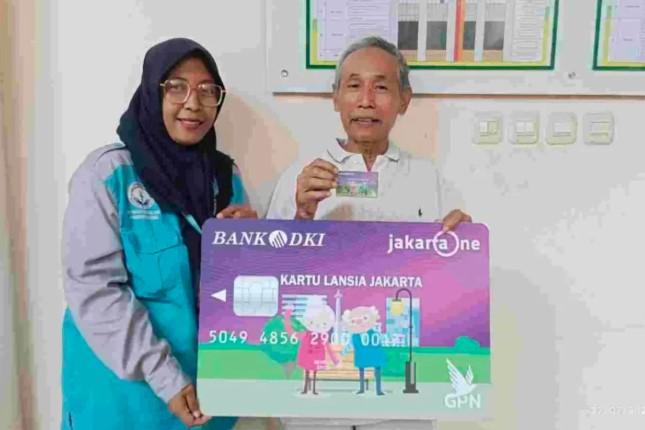 Pemprov DKI Salurkan Bansos KAJ, KLJ, dan KPDJ untuk September 2025 kepada 200 Ribu Lebih Warga
