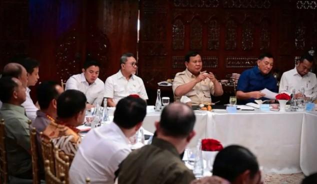 Presiden Prabowo Evaluasi Program Makan Bergizi Gratis, Tegaskan Komitmen Lewat Arahan Teknis Langsung