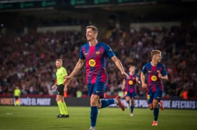 Barcelona Kalahkan Real Sociedad 2-1 dan Gusur Real Madrid dari Puncak Klasemen Liga Spanyol