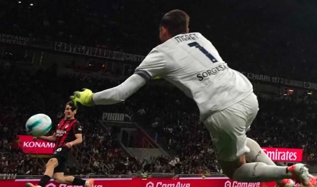AC Milan Kudeta Napoli di Puncak Klasemen Liga Italia Usai Menang 2-1 di San Siro