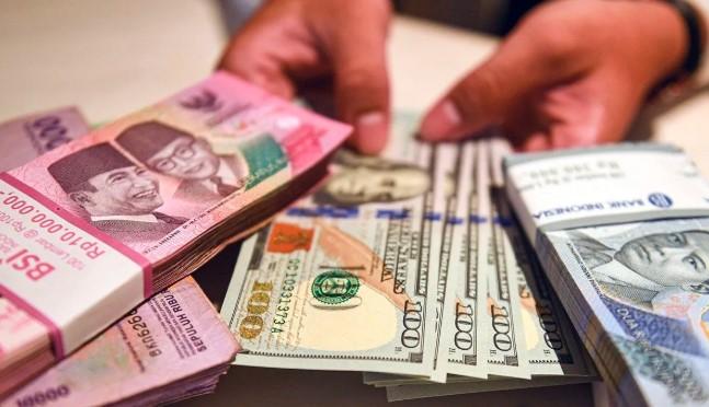 Rupiah Melemah Tipis ke Rp16.683 per Dolar AS pada Pembukaan Perdagangan