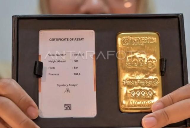 Harga Emas Pegadaian Naik Serentak per 30 September 2025, Antam Tertinggi Capai Rp2,32 Juta per Gram