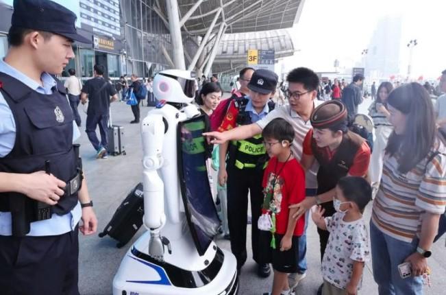 Hari Nasional China Dimulai dengan Lonjakan Perjalanan Massal di Sejumlah Stasiun Kereta