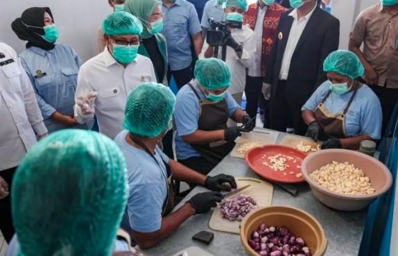 Menko PM Tegaskan Disiplin SPPG Kunci Sukses Program Makan Bergizi Gratis