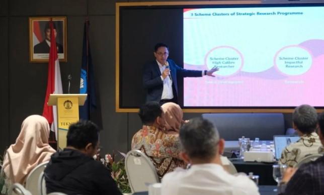 Kemdiktisaintek Dorong Riset Lintas Disiplin untuk Perkuat Industri Medis Nasional