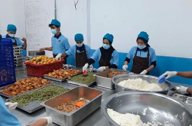 SPPG Cijayanti 2 Salurkan Ribuan Porsi MBG Setiap Hari, Tanpa Keluhan Sejak Operasional