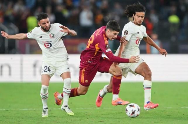 Calvin Verdonk Bantu Lille Tumbangkan AS Roma di Liga Europa