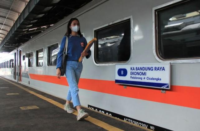 KA Lokal Bandung Raya Catat Pertumbuhan Penumpang 17,02 Persen hingga Triwulan III 2025