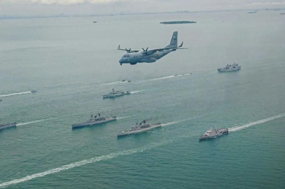 Alutsista Buatan PTDI Warnai Langit Jakarta di Peringatan HUT ke-80 TNI