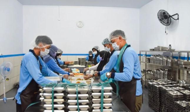 Ekonom EVIDENT: Tudingan MBG Picu Kenaikan Harga Ayam Tidak Berdasar, Pakan Jadi Faktor Utama
