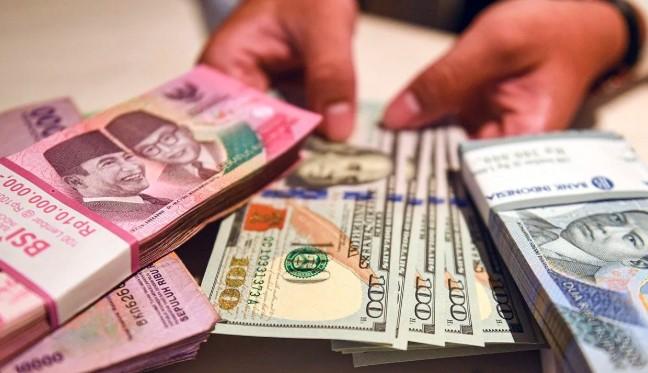 Rupiah Menguat Tipis di Awal Pekan, Sentuh Level Rp16.562 per Dolar AS