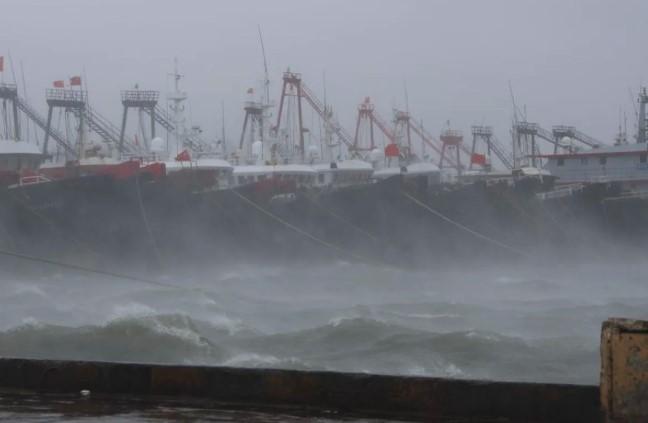 Topan Matmo Terjang Guangdong dan Pulau Hainan, Angin Kencang dan Banjir Timbulkan Kerusakan