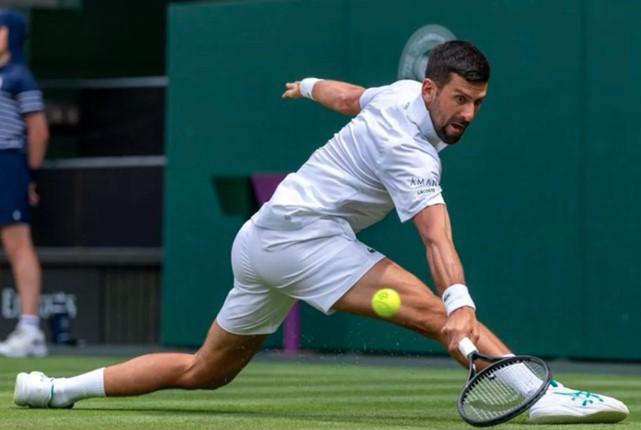 Novak Djokovic dan Holger Rune Melaju ke Babak 16 Besar Shanghai Masters 2025