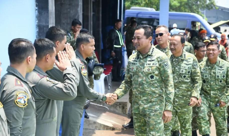 KSAU Apresiasi Penampilan Penerbang TNI AU di HUT ke-80 TNI: "Luar Biasa"
