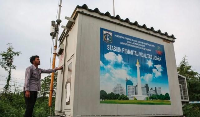 Udara Jakarta Masuk Kategori Tidak Sehat, Warga Diimbau Pakai Masker Saat Beraktivitas di Luar