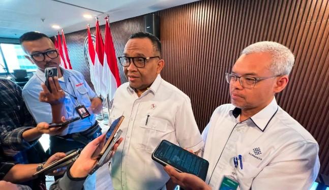 Wamenaker Pastikan Pekerja Kena PHK Tetap Dapat Pesangon, Respons Dugaan Pailit SBA Textile