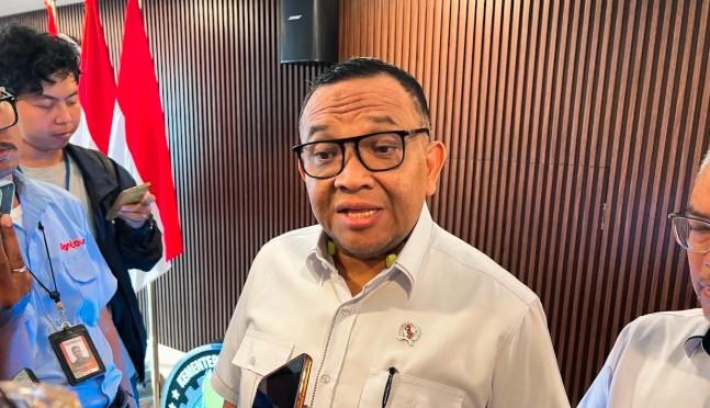 Wamenaker Tegaskan Jam Kerja Maksimal 8 Jam untuk Sopir Logistik, Dorong Sistem Dua Pengemudi di Trayek Jauh