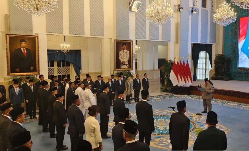 Prabowo Lantik Anggito Abimanyu Jadi Ketua Dewan Komisioner LPS Periode 2025–2030